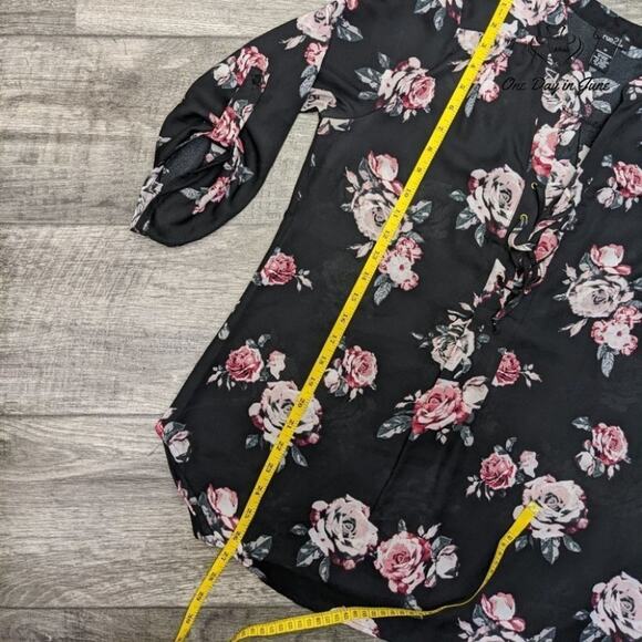 Rue 21 Sheer 3/4 Sleeve Top Size M - Picture 4 of 5